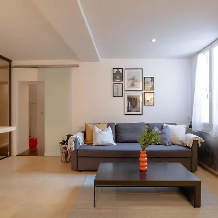 Quiet 1br With Ac Near Opera&champs-élysées Parigi